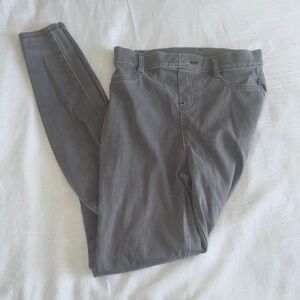 Grey skinny jeans